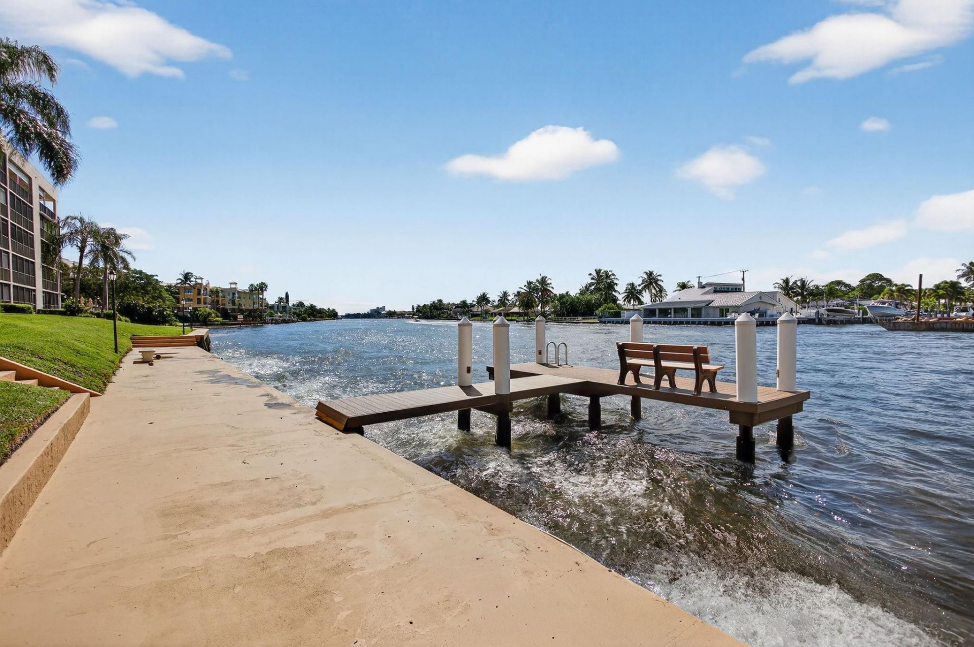 985 SE 19 Avenue, Unit 204, Deerfield Beach, FL 33441 Photo