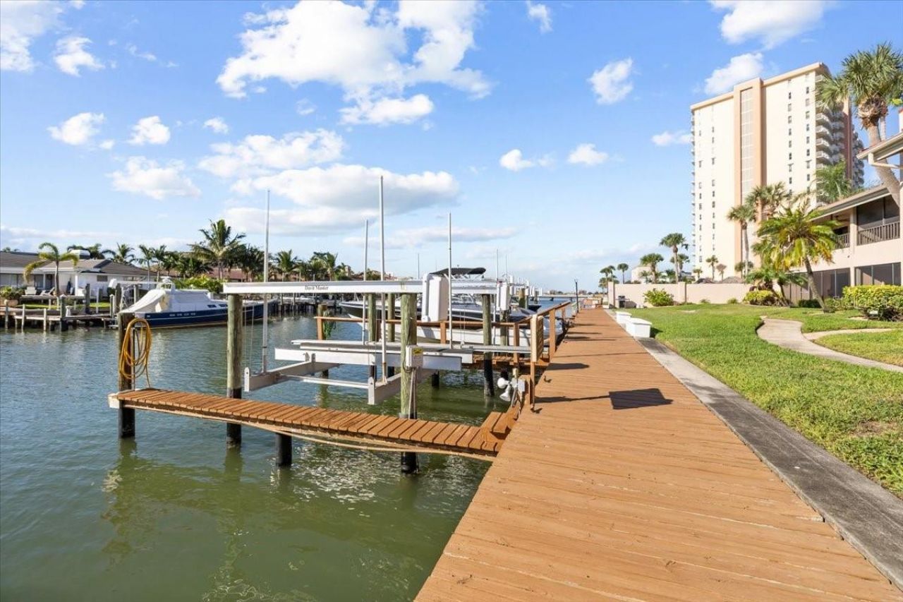 4730 Brittany Drive S, Unit 36, Saint Petersburg, FL 33715 Photo