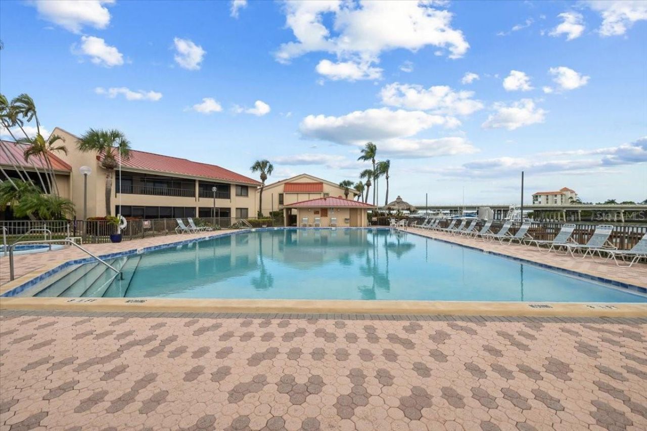 4730 Brittany Drive S, Unit 36, Saint Petersburg, FL 33715 Photo