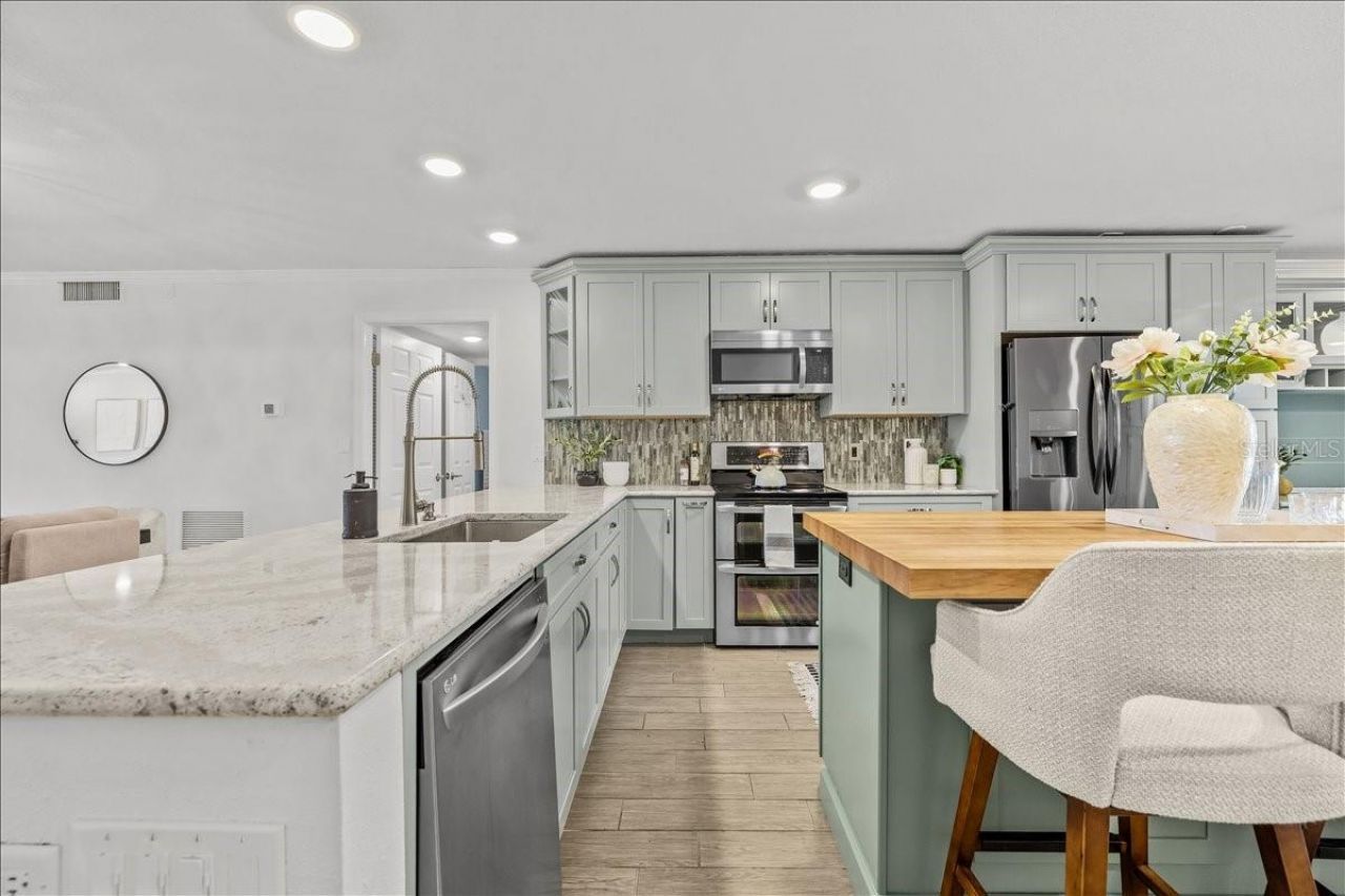 4730 Brittany Drive S, Unit 36, Saint Petersburg, FL 33715 Photo