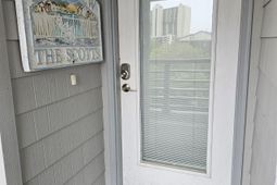 201 N Hillside Dr. photo 4