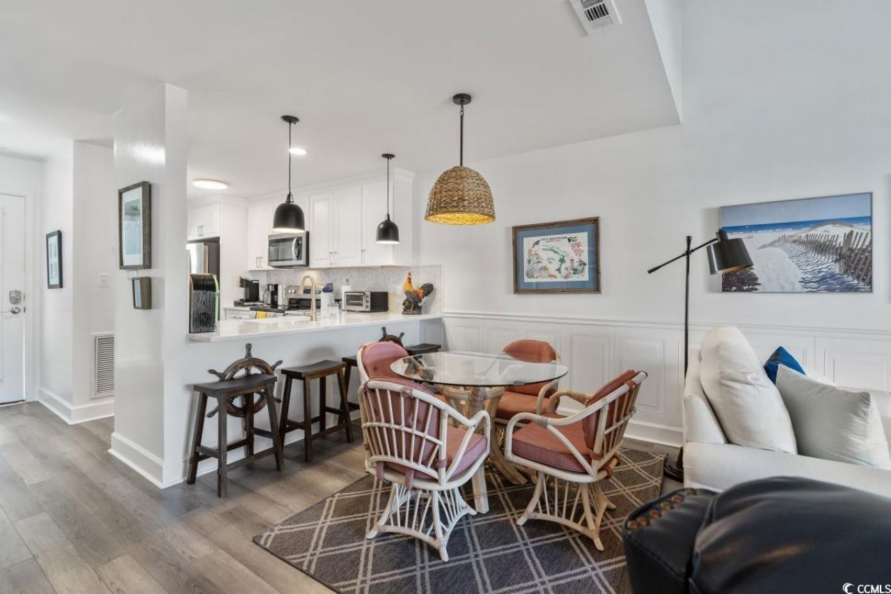 201 N Hillside Dr. Photo 5