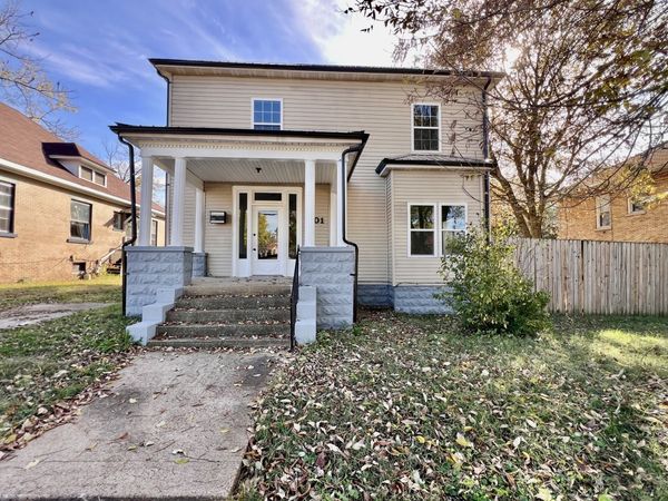 501 Wood St W, Paris, TN 38242