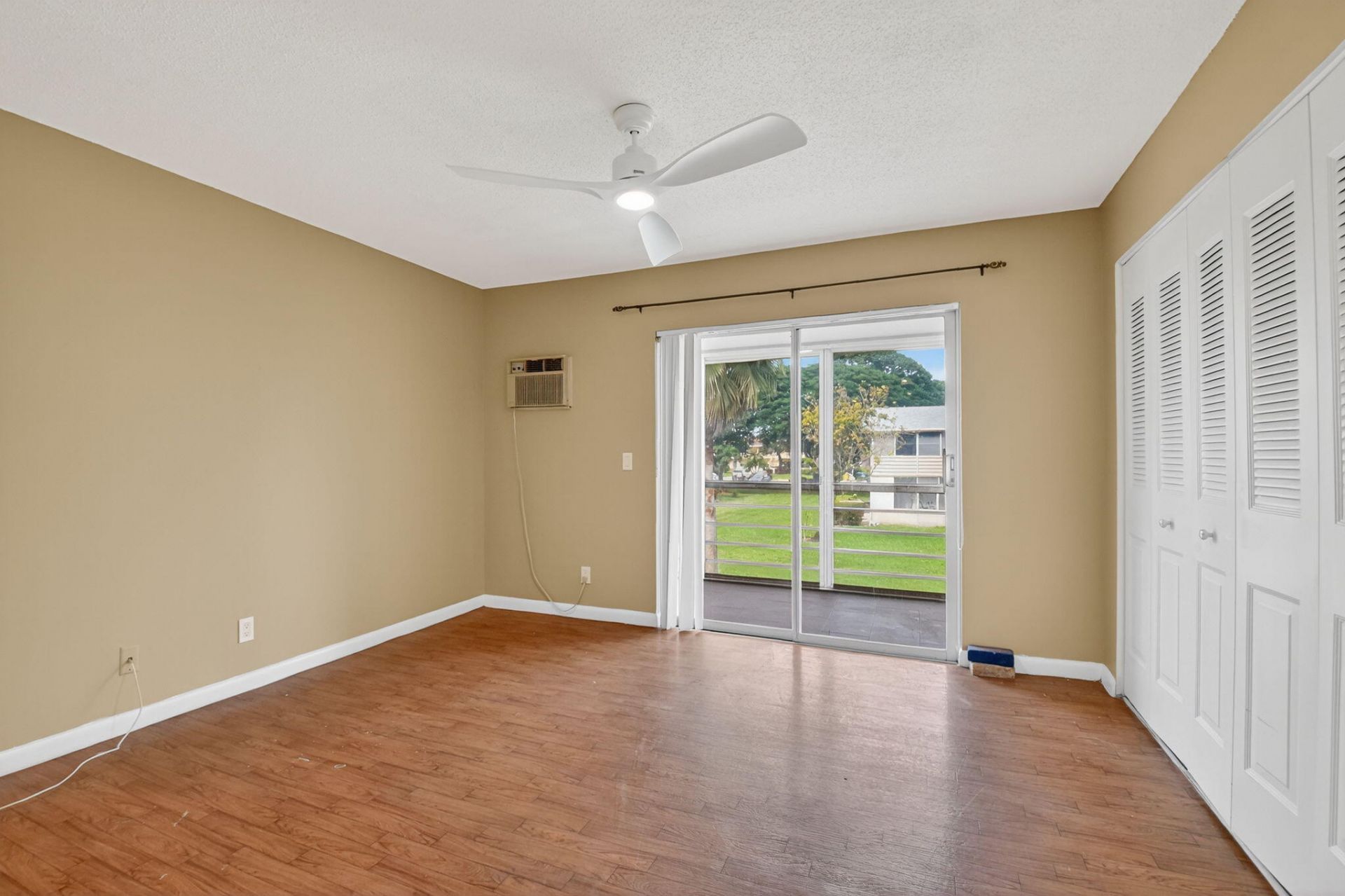 265 Windsor, Unit L, West Palm Beach, FL 33417 Photo