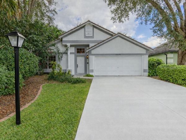 12709 White Coral Drive, Wellington, FL 33414