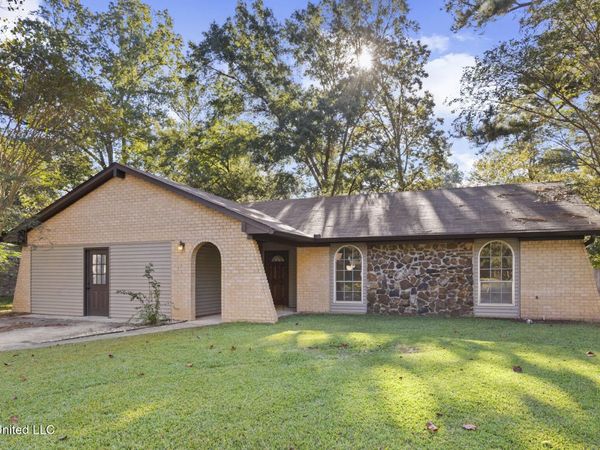 116 Oakhill Place, Brandon, MS 39042