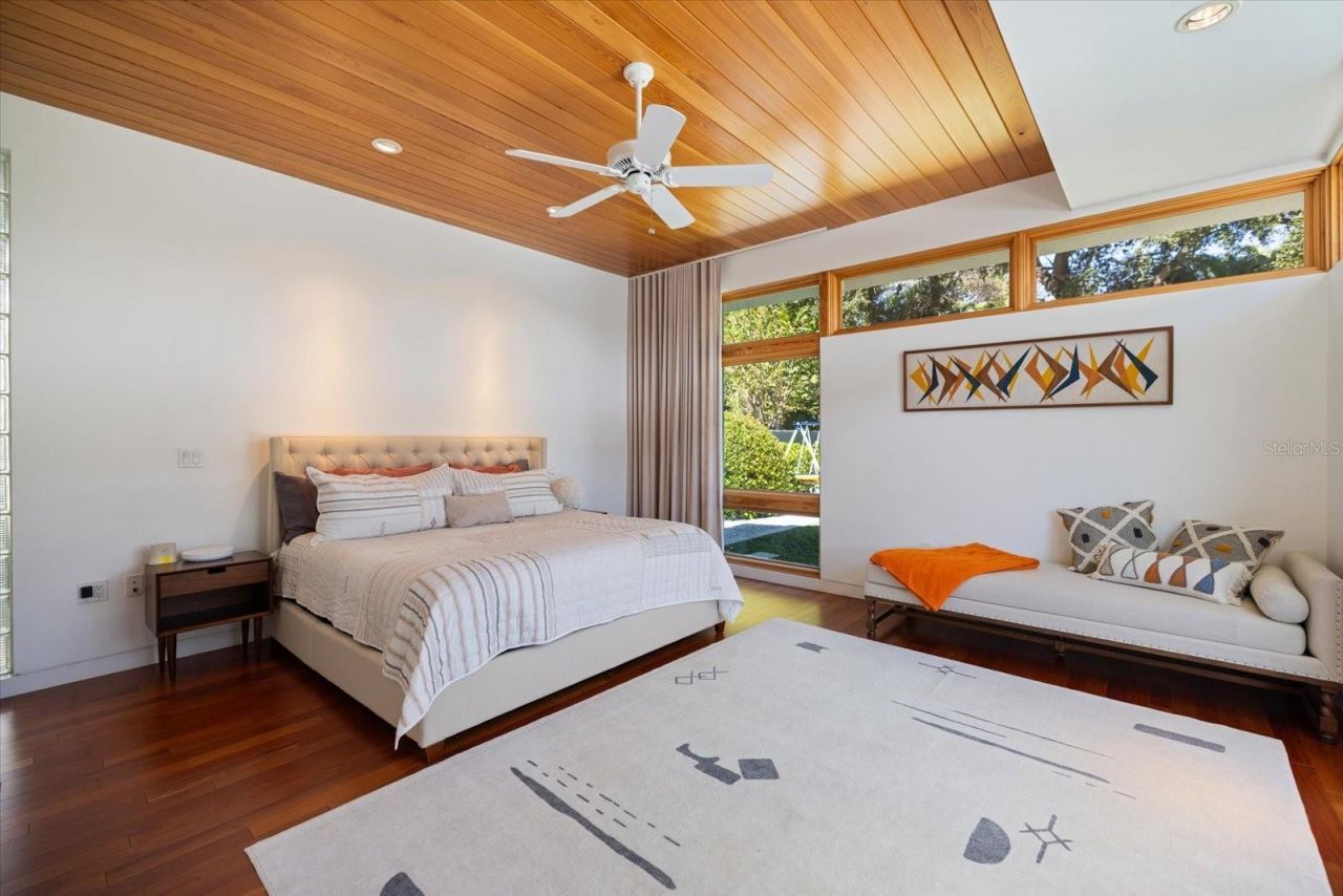 1739 Cherokee Drive, Sarasota, FL 34239 Photo