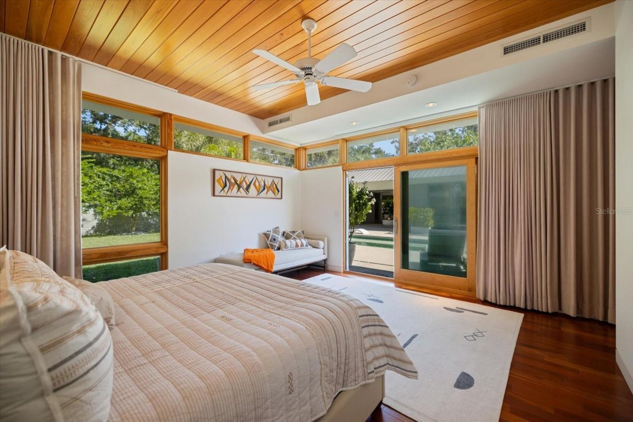 1739 Cherokee Drive, Sarasota, FL 34239 Photo