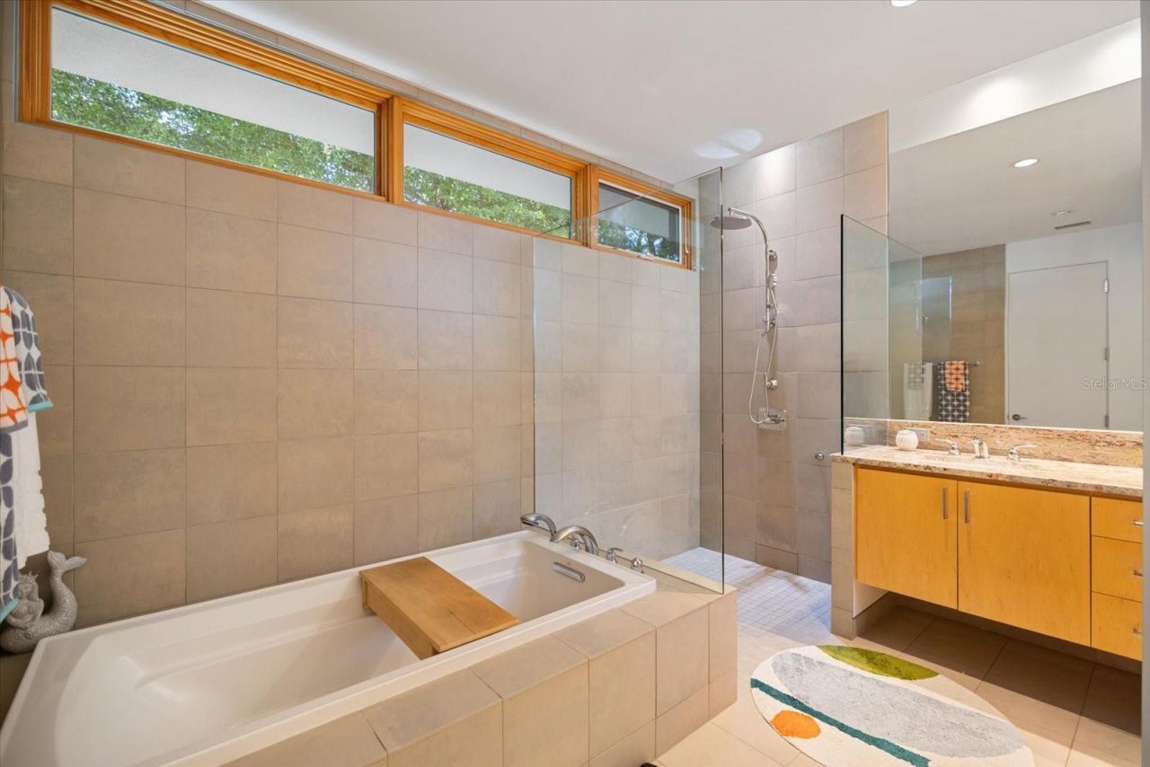 1739 Cherokee Drive, Sarasota, FL 34239 Photo