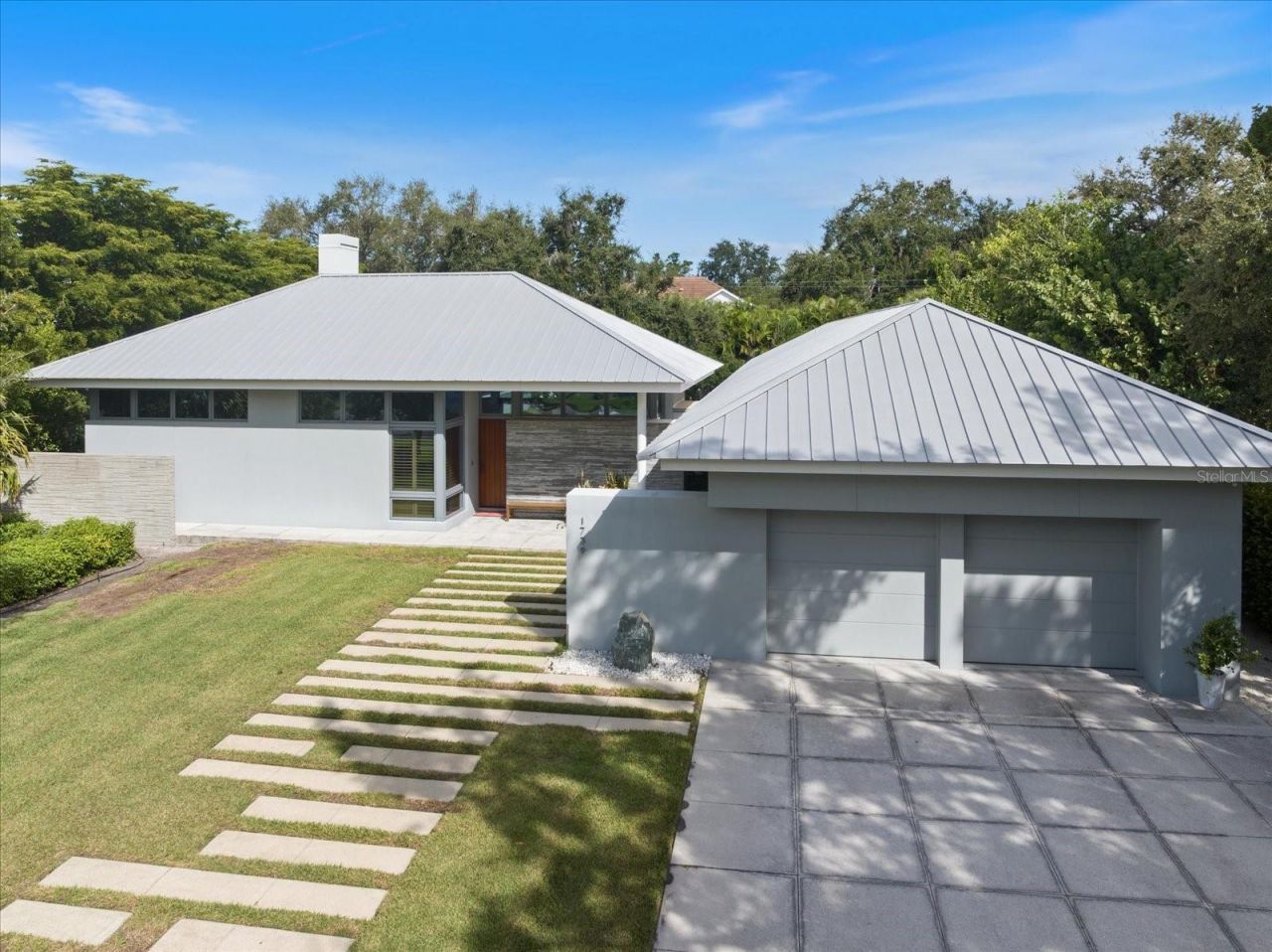 1739 Cherokee Drive, Sarasota, FL 34239 Photo