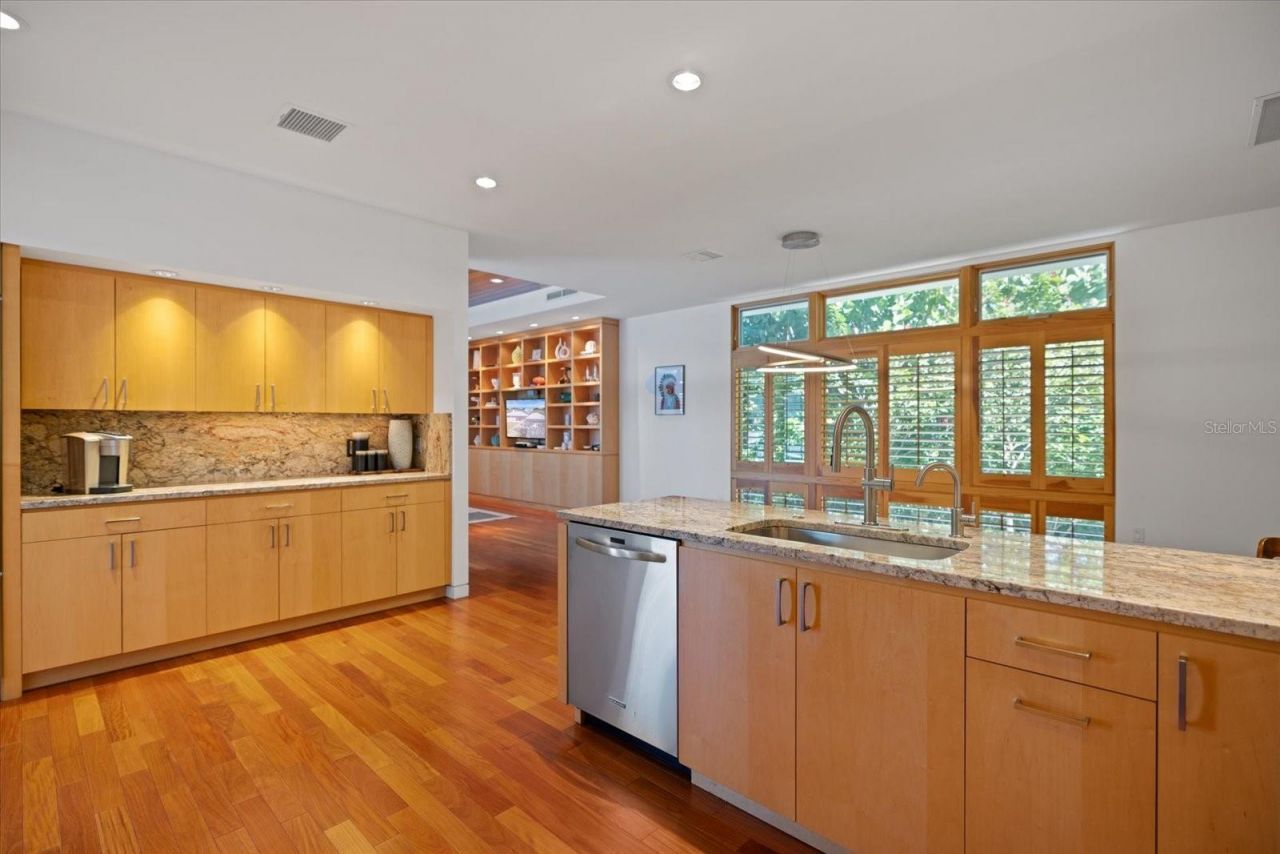 1739 Cherokee Drive, Sarasota, FL 34239 Photo