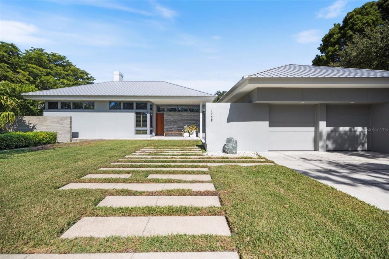1739 Cherokee Drive, Sarasota, FL 34239 Photo