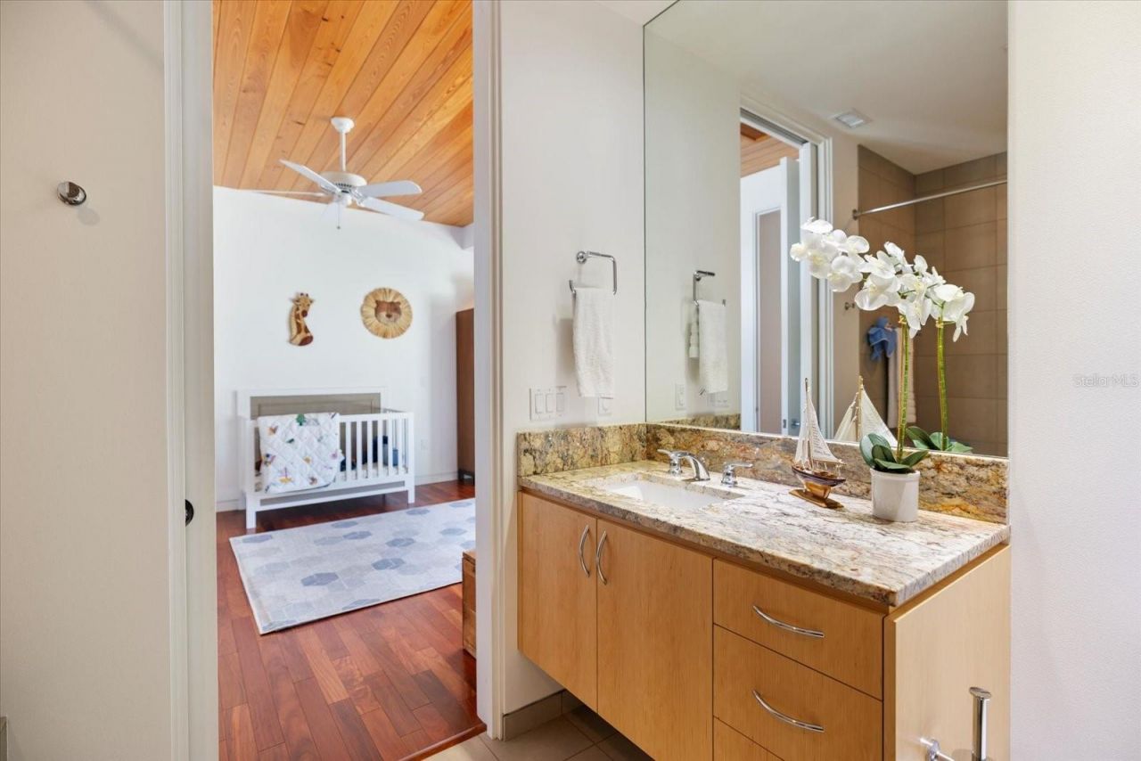 1739 Cherokee Drive, Sarasota, FL 34239 Photo