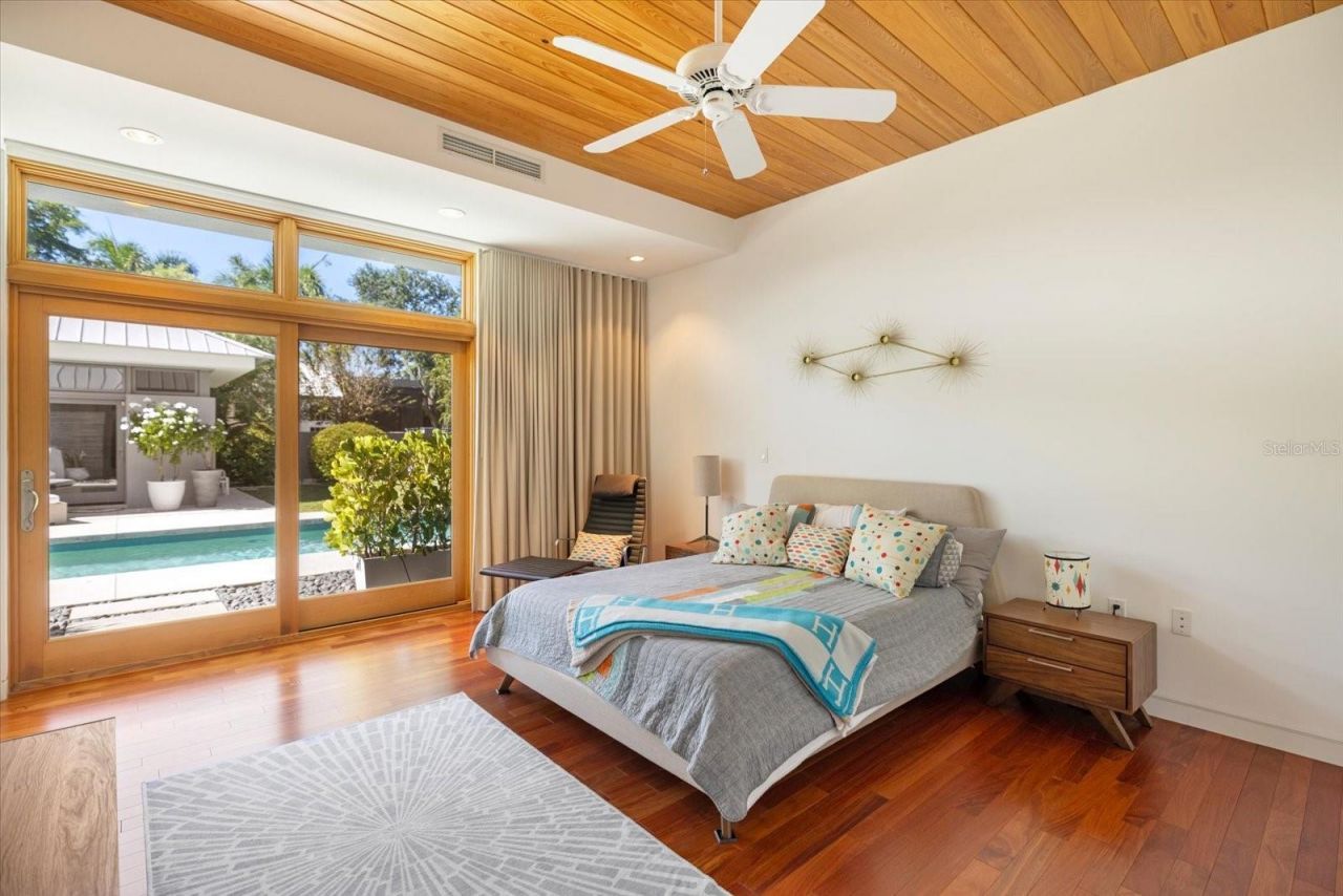 1739 Cherokee Drive, Sarasota, FL 34239 Photo