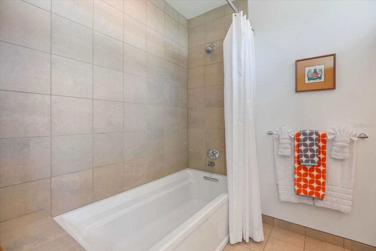 1739 Cherokee Drive, Sarasota, FL 34239 Photo