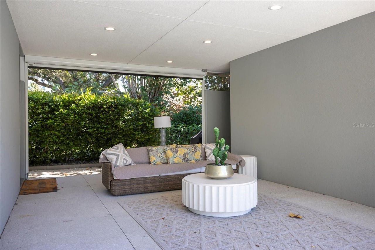 1739 Cherokee Drive, Sarasota, FL 34239 Photo