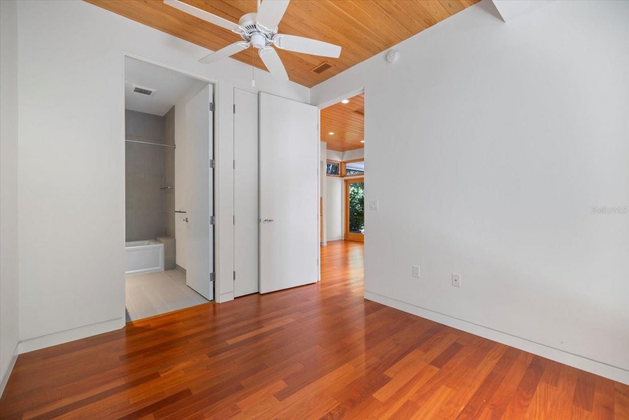 1739 Cherokee Drive, Sarasota, FL 34239 Photo