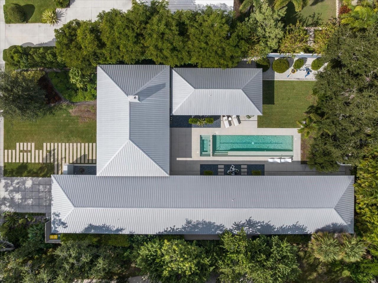 1739 Cherokee Drive, Sarasota, FL 34239 Photo