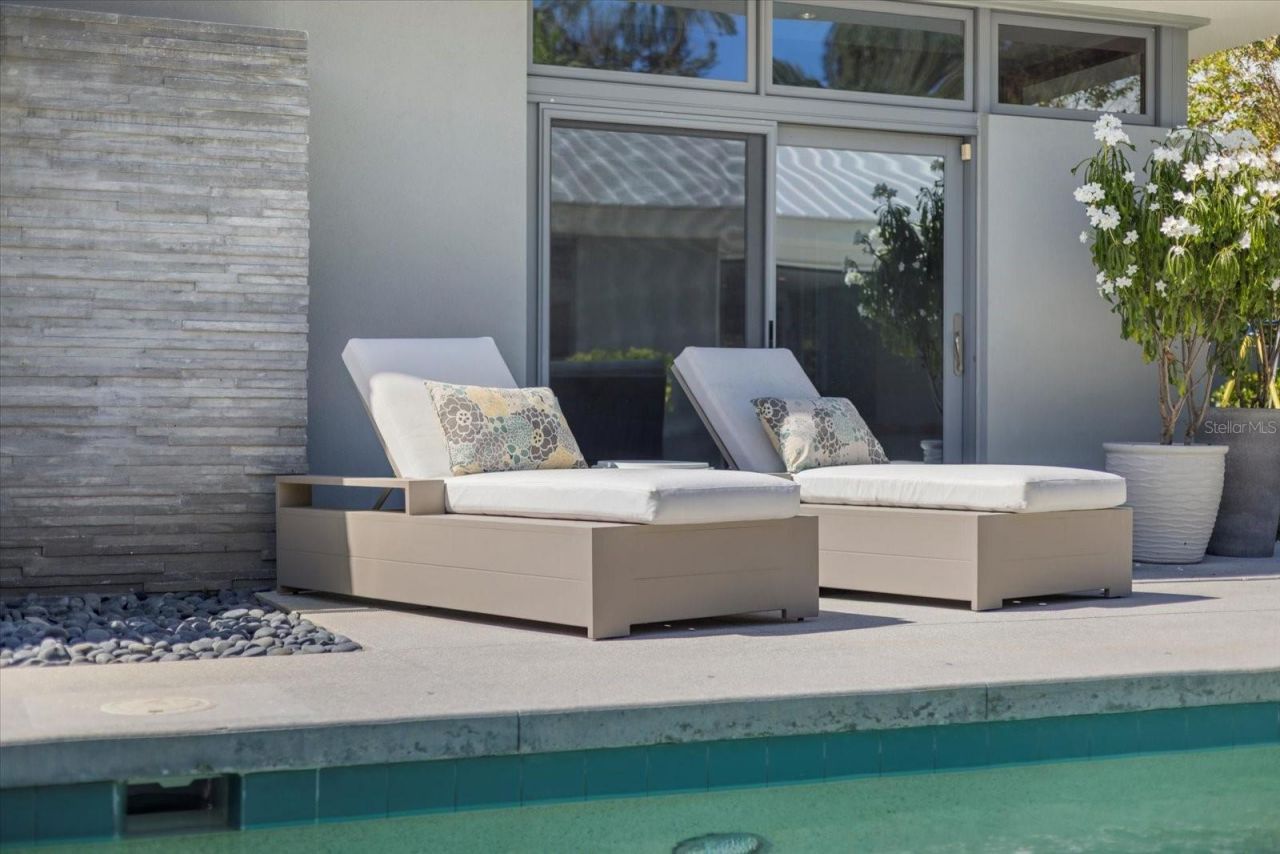 1739 Cherokee Drive, Sarasota, FL 34239 Photo