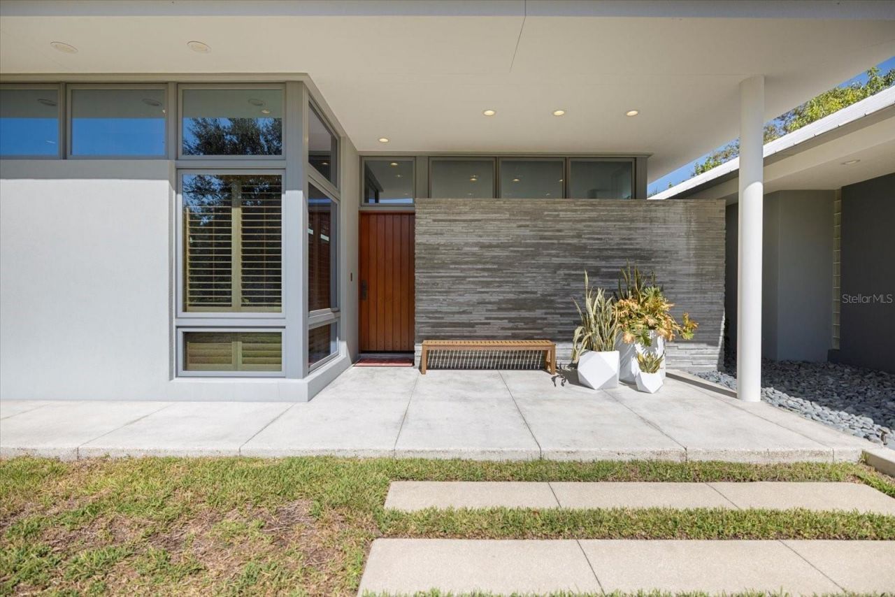 1739 Cherokee Drive, Sarasota, FL 34239 Photo