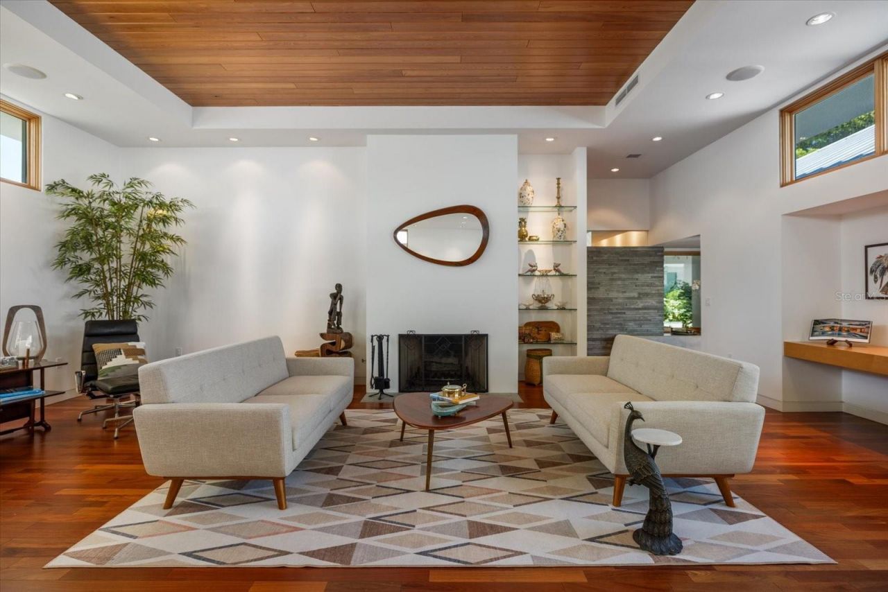 1739 Cherokee Drive, Sarasota, FL 34239 Photo