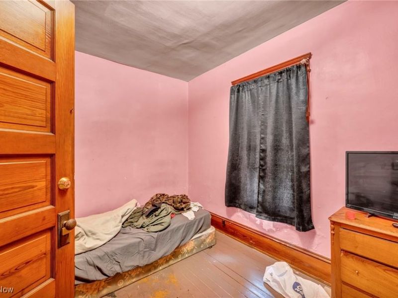 987 E 78th Street, Cleveland, OH 44103 Photo 17