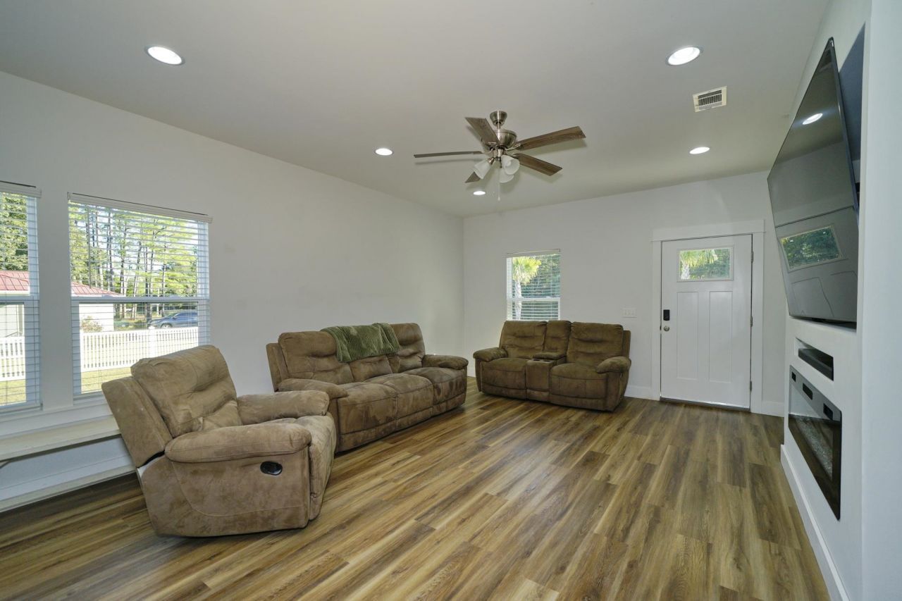 168 Engelbrecht Road, Defuniak Springs, FL 32433 Photo