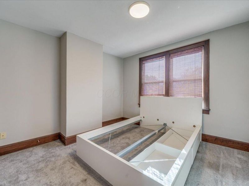 464 E Hinman Avenue, Columbus, OH 43207 Photo 18