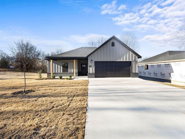 9 Lathrop Drive, Bella Vista, AR 72715