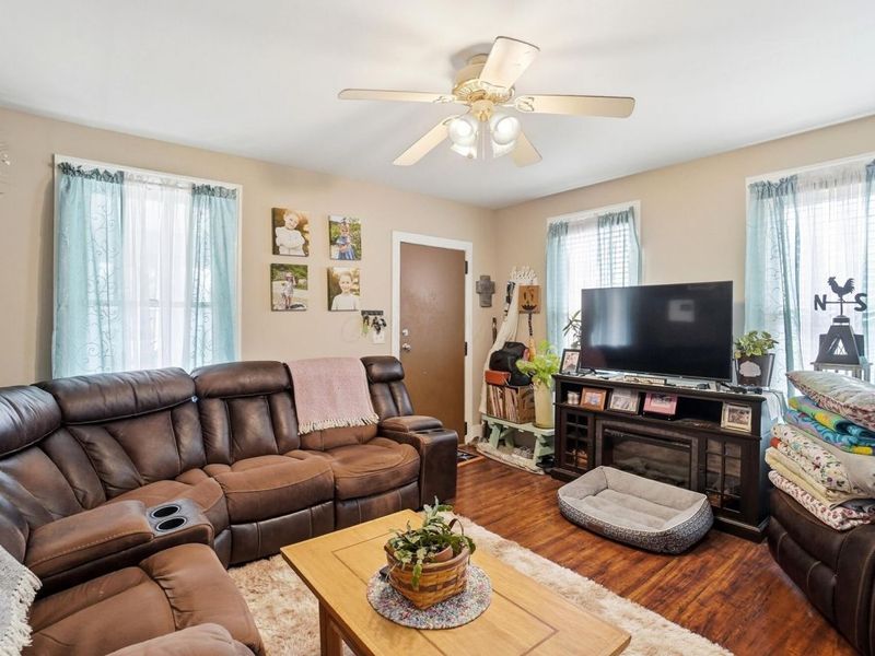 64 Commerce Street, Lockbourne, OH 43137 Photo 6