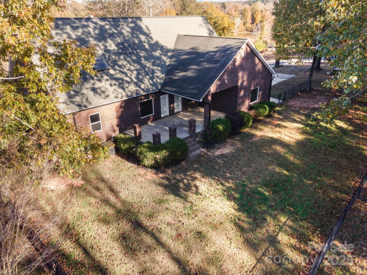 182 Canal Drive Statesville, NC 28677