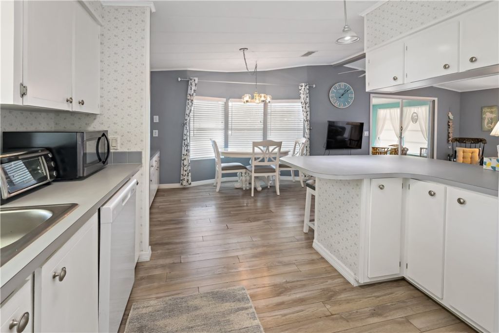 821 Bougainvillea Circle, Sebastian, FL 32976 Photo