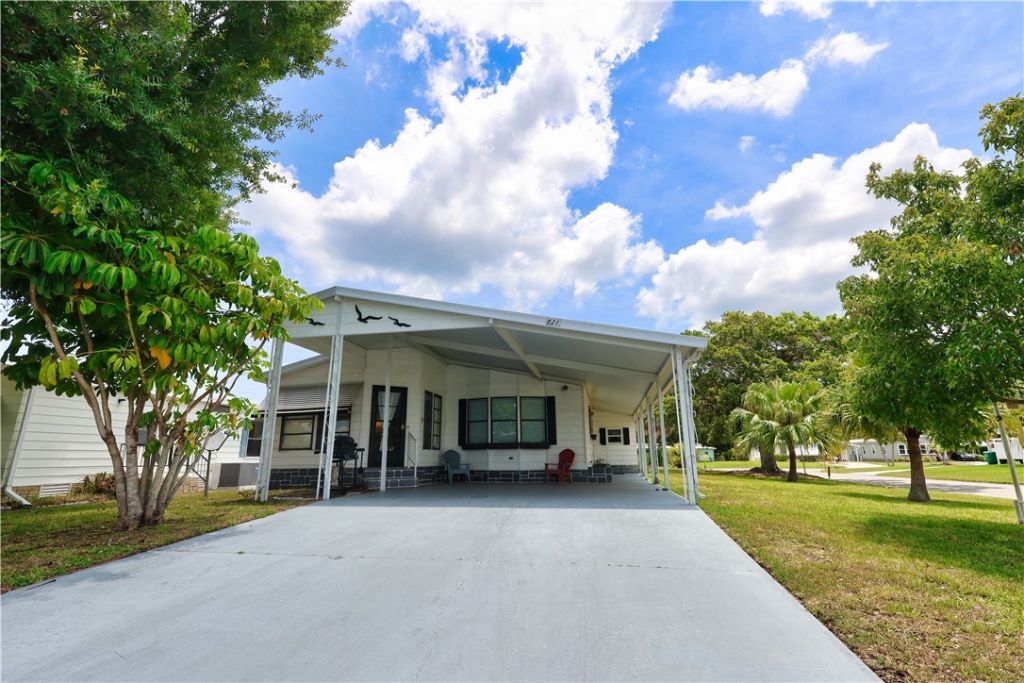 821 Bougainvillea Circle, Sebastian, FL 32976 Photo