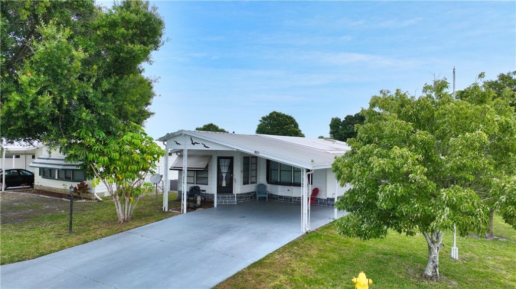 821 Bougainvillea Circle, Sebastian, FL 32976 Photo