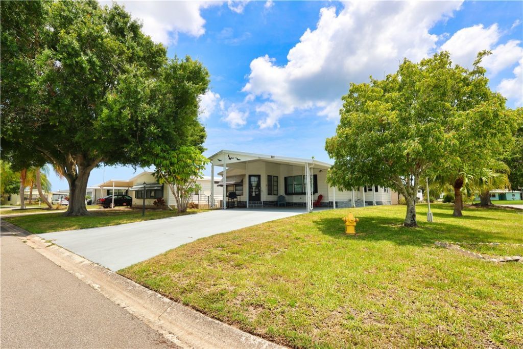 821 Bougainvillea Circle, Sebastian, FL 32976 Photo
