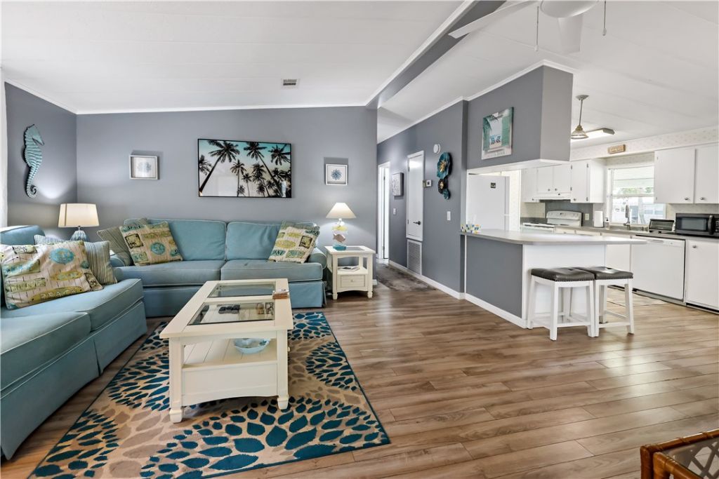 821 Bougainvillea Circle, Sebastian, FL 32976 Photo