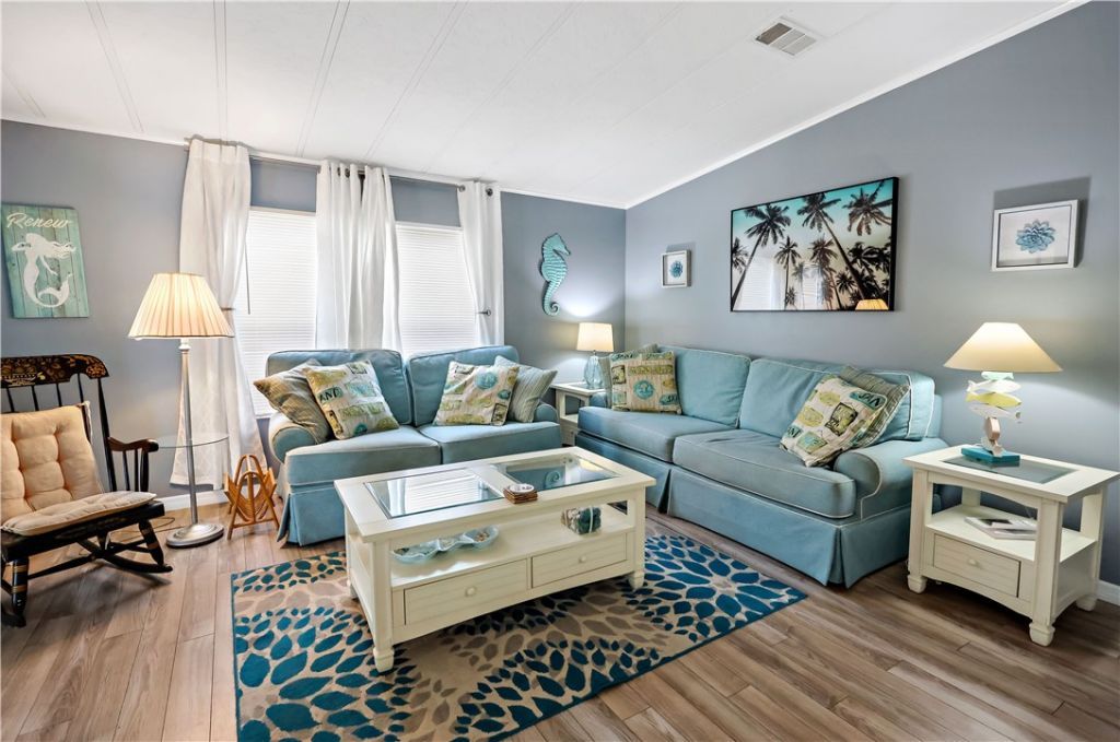 821 Bougainvillea Circle, Sebastian, FL 32976 Photo