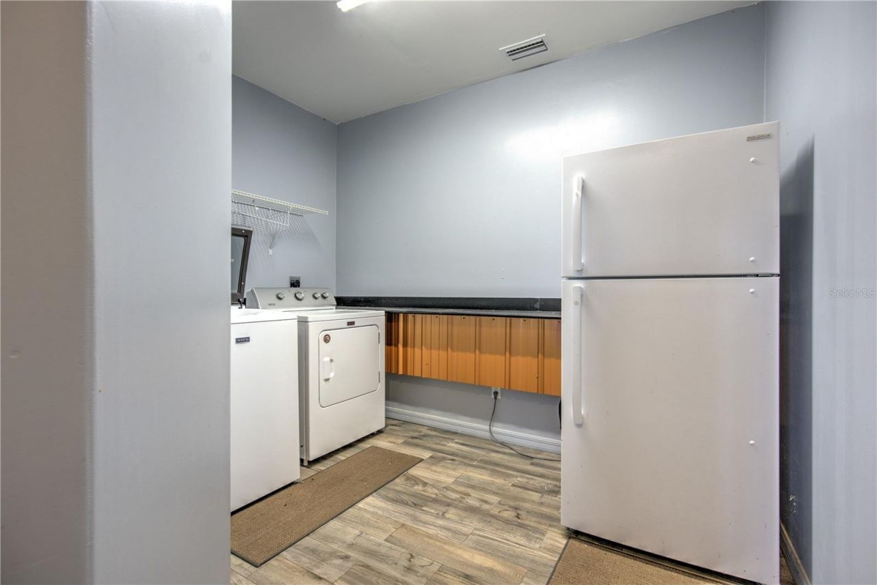 4991 SE 212th Court, Morriston, FL 32668 Photo