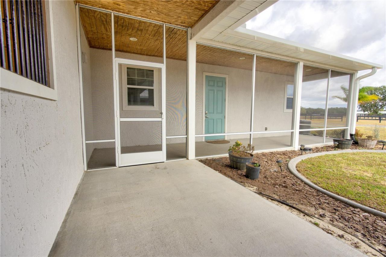 4991 SE 212th Court, Morriston, FL 32668 Photo