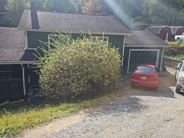 1070 Central Avenue, Bellaire, OH 43906