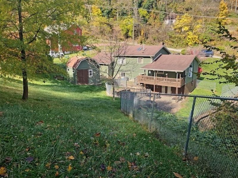 1070 Central Avenue, Bellaire, OH 43906 Photo 2