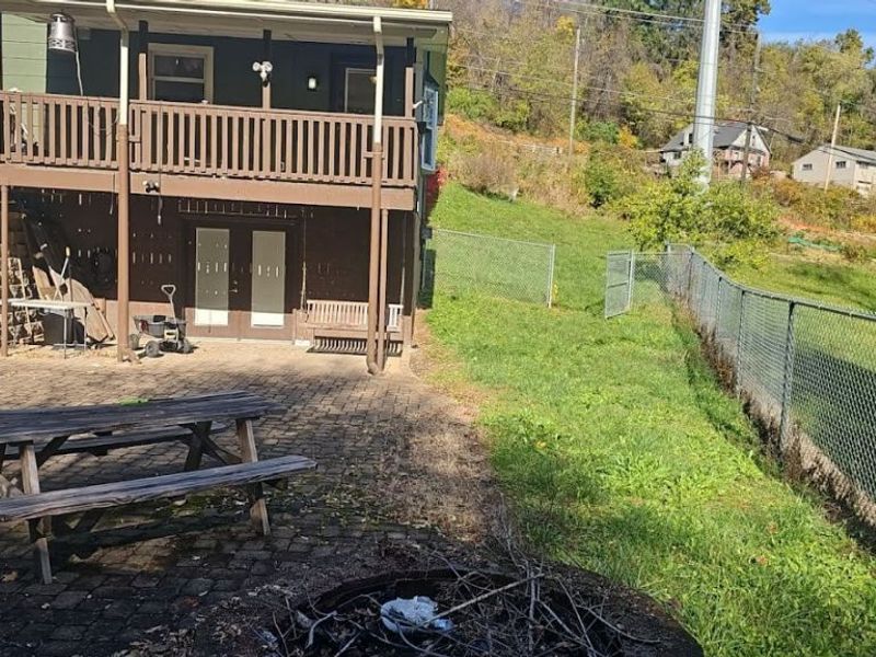 1070 Central Avenue, Bellaire, OH 43906 Photo 3