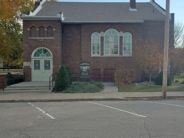 190 E Grove Street, Sheldon, IL 60966