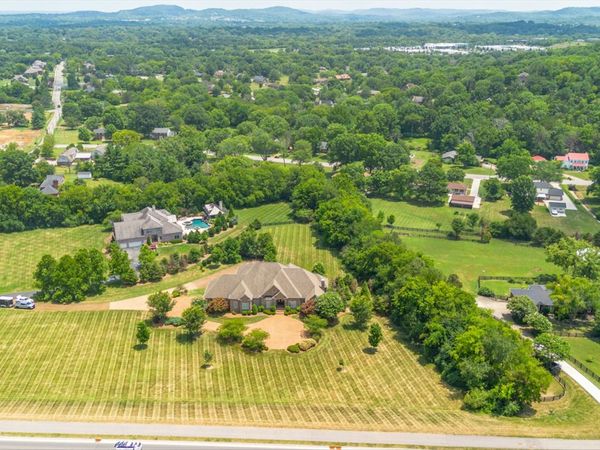 1400 Franklin Rd, Brentwood, TN 37027