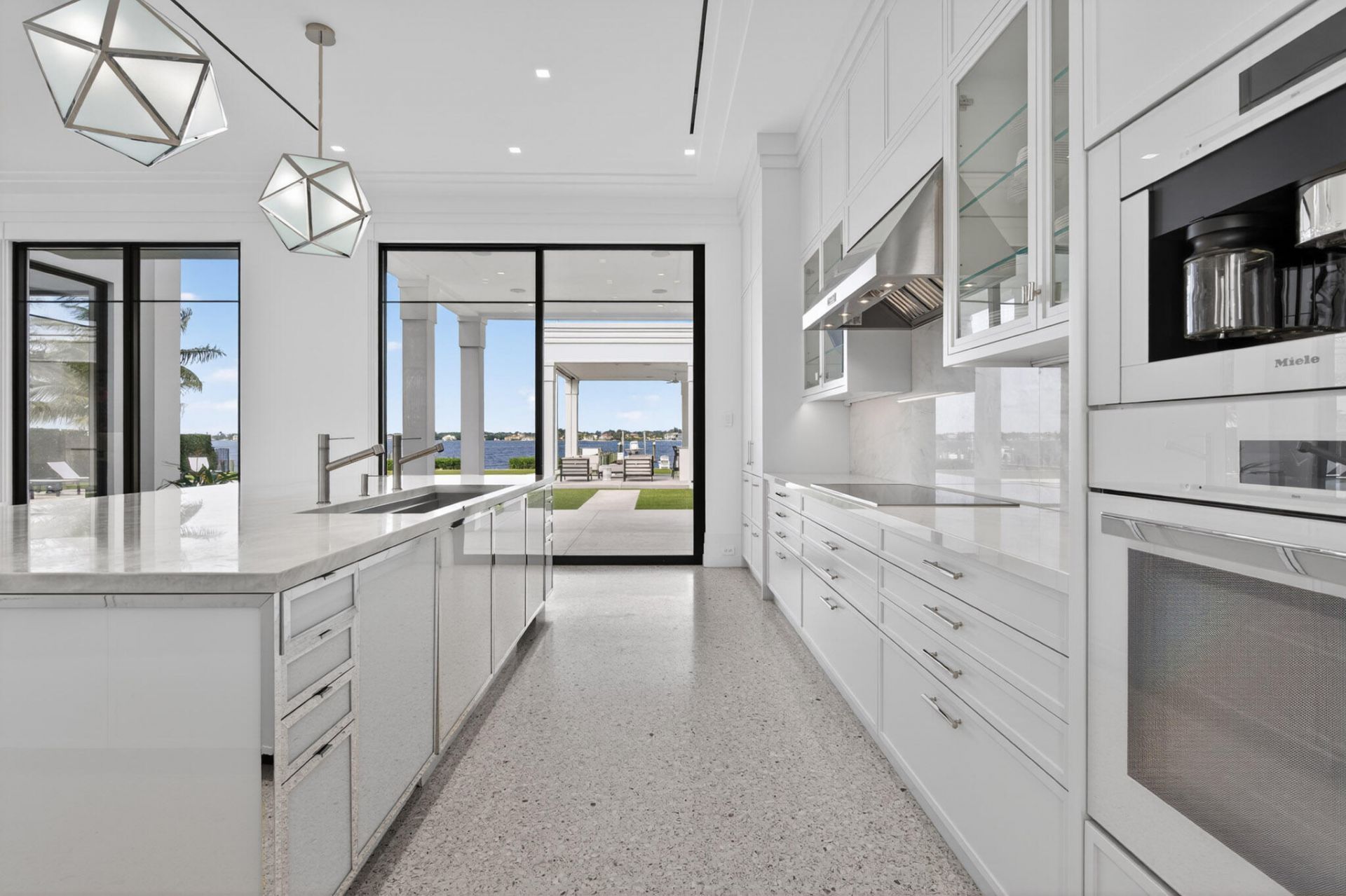 18200 Gardiner Lane, Jupiter, FL 33458 Photo