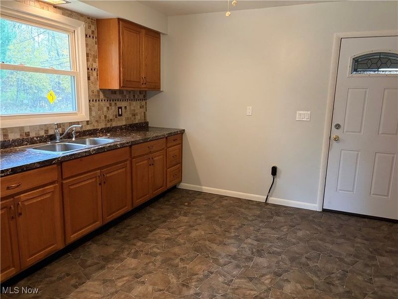 6490 Willow Way, Andover, OH 44003 Photo 14