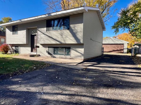 5447 N 4th Street, Brooklyn Center, MN 55430