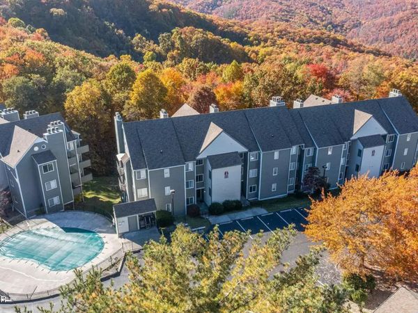 1260 Ski View Drive, Gatlinburg, TN 37738
