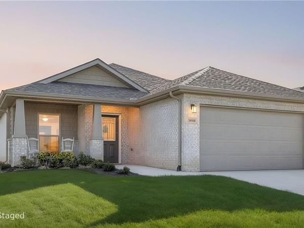 26561 W 84th Street, Lenexa, KS 66227