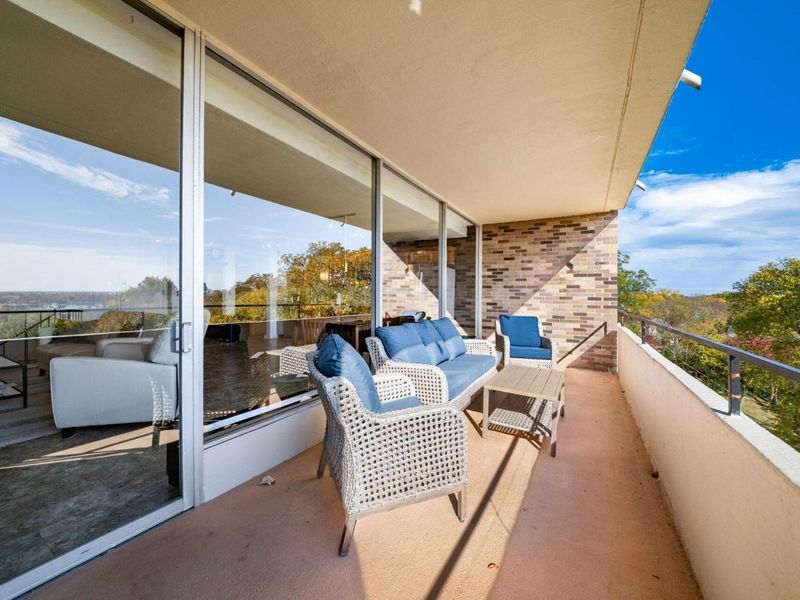 1000 Urlin Avenue, Unit 518, Columbus, OH 43212 Photo 10